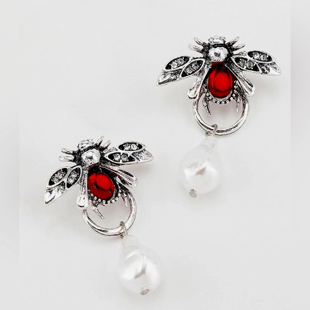 Stunning Eye Candy Glow Ruby Bee Dangle Earrings - image 1